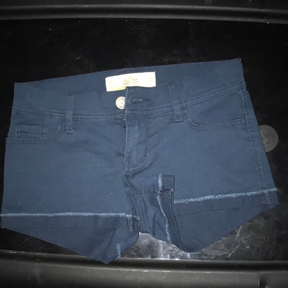 Shorts - Picture 1 of 3